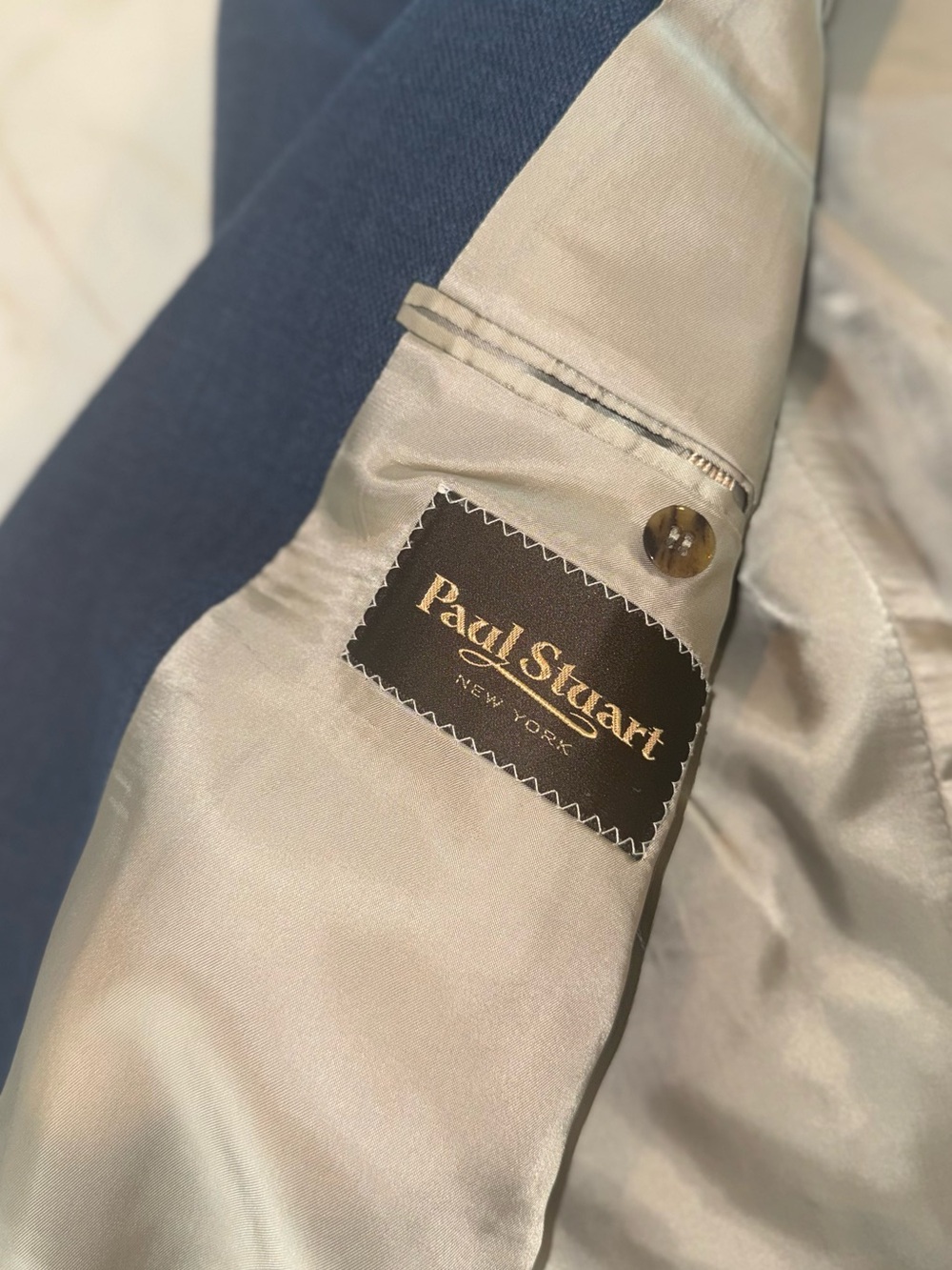 42 Paul Stuart Navy Jacket with Cream Satin Lining